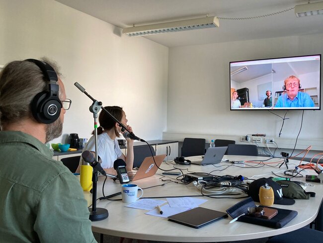 Talking about climate change, photovoltaics and city greening (from left to right) Dr. Björn Rau, Nancy Fischer and Dipl. Ing. Jens Hasse.